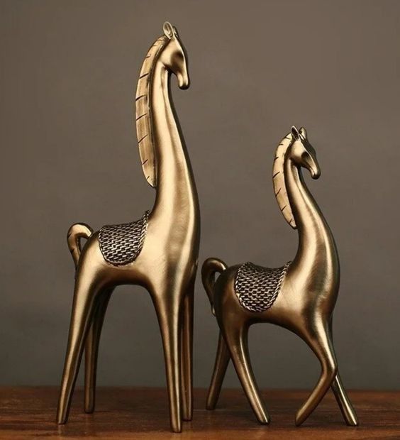 4pcs Decorative Abstract Thinker Men Statue showpiece Set